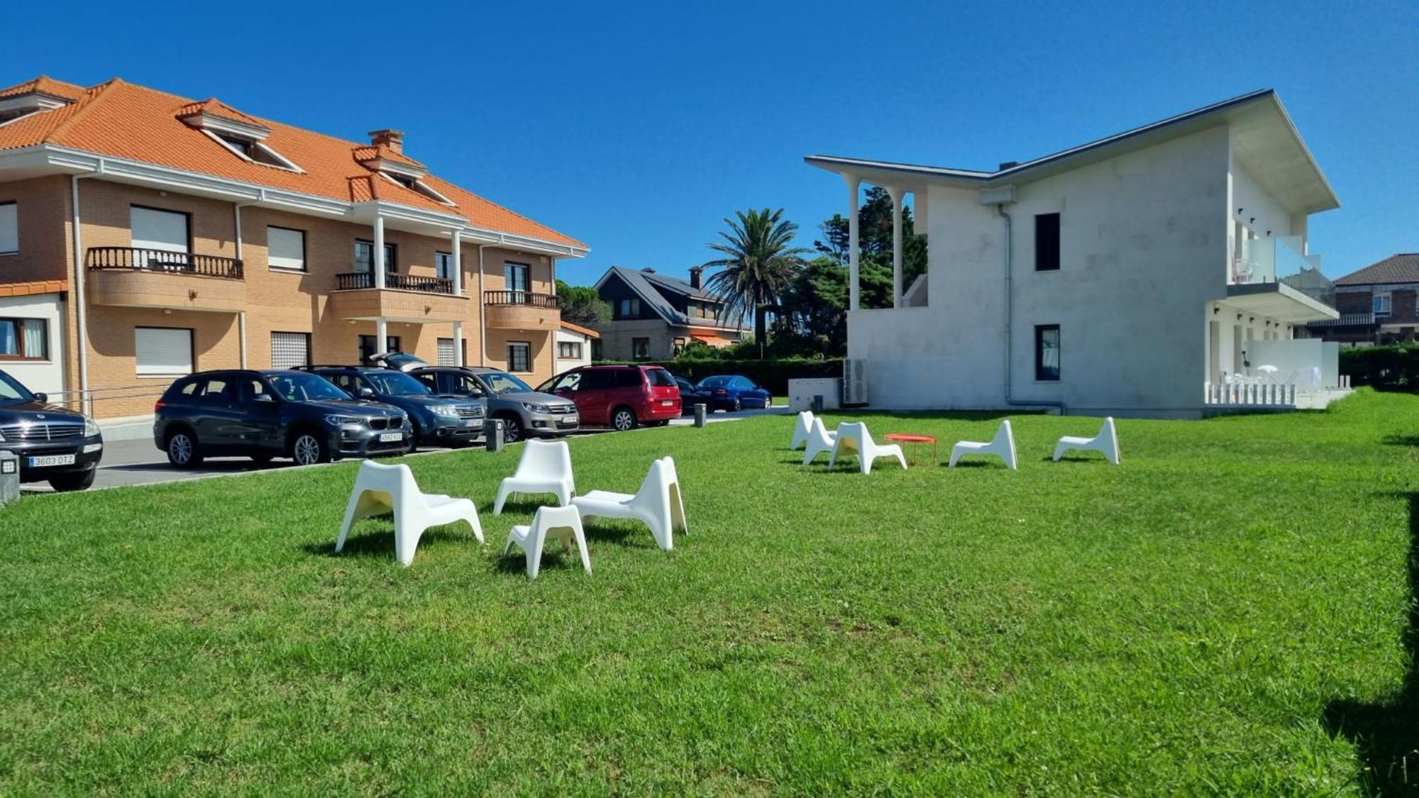 Apartamentos La Canal Soto de la Marina Εξωτερικό φωτογραφία