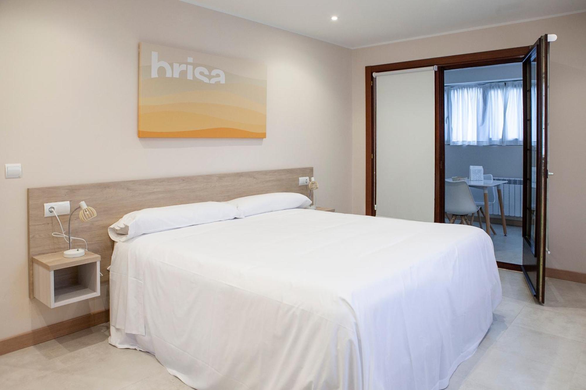 Apartamentos La Canal Soto de la Marina Εξωτερικό φωτογραφία