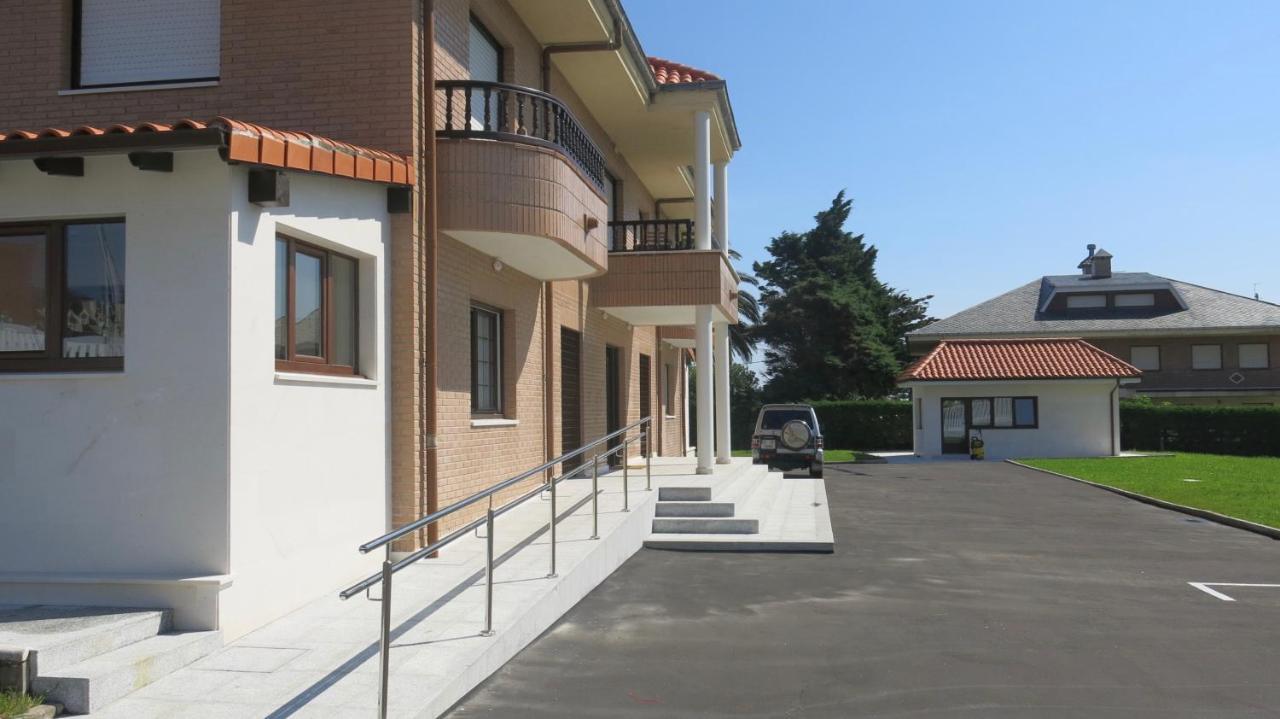Apartamentos La Canal Soto de la Marina Εξωτερικό φωτογραφία