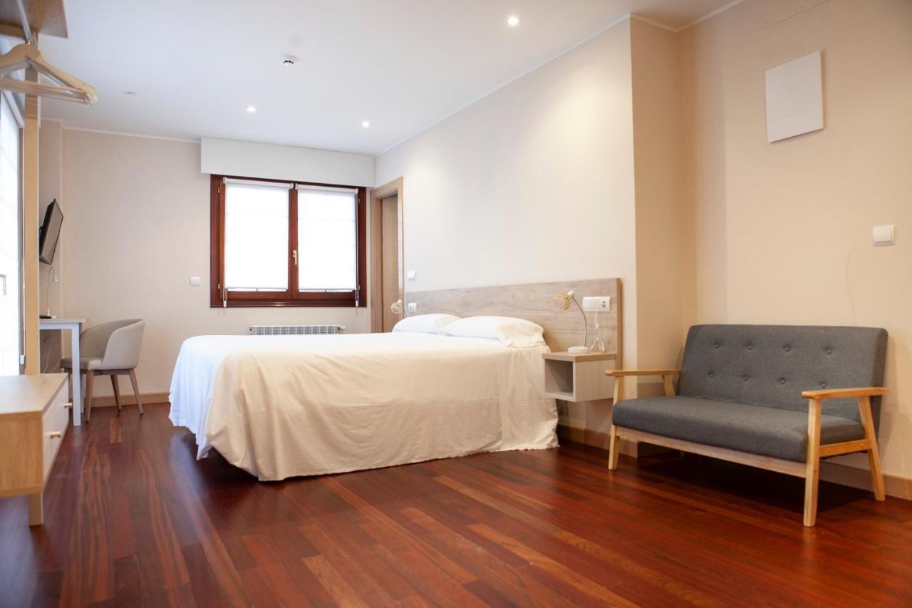 Apartamentos La Canal Soto de la Marina Εξωτερικό φωτογραφία