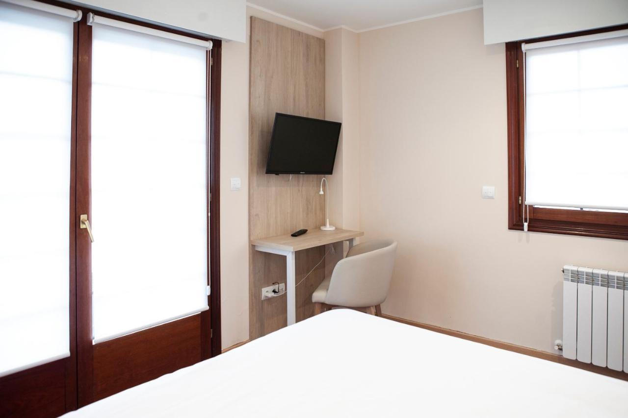 Apartamentos La Canal Soto de la Marina Εξωτερικό φωτογραφία
